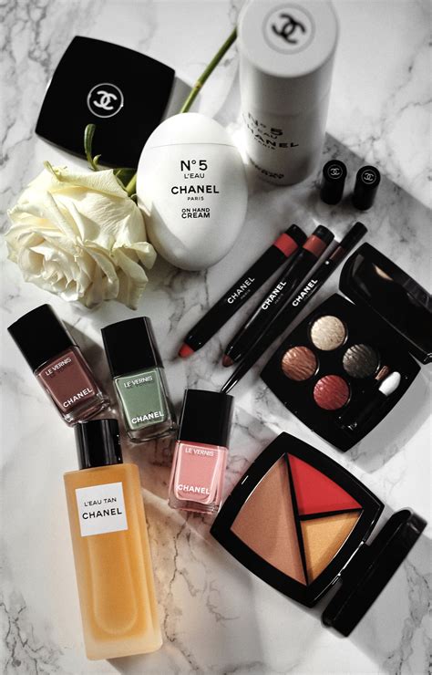 chanel makeup collection 2018|Chanel cosmetics where to buy.